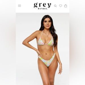 Grey bandit Island Time Triangle Top size small